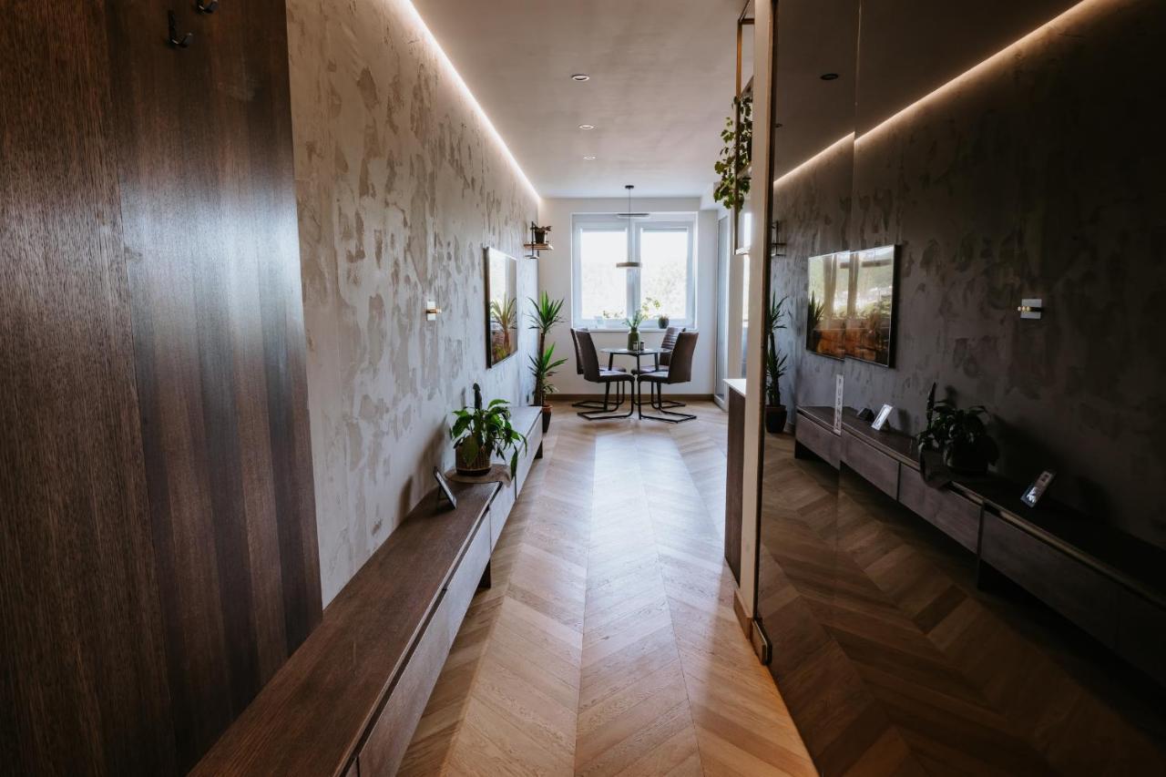 Minimalist Design Penthouse - Kosice Old Town Apartment Exterior photo